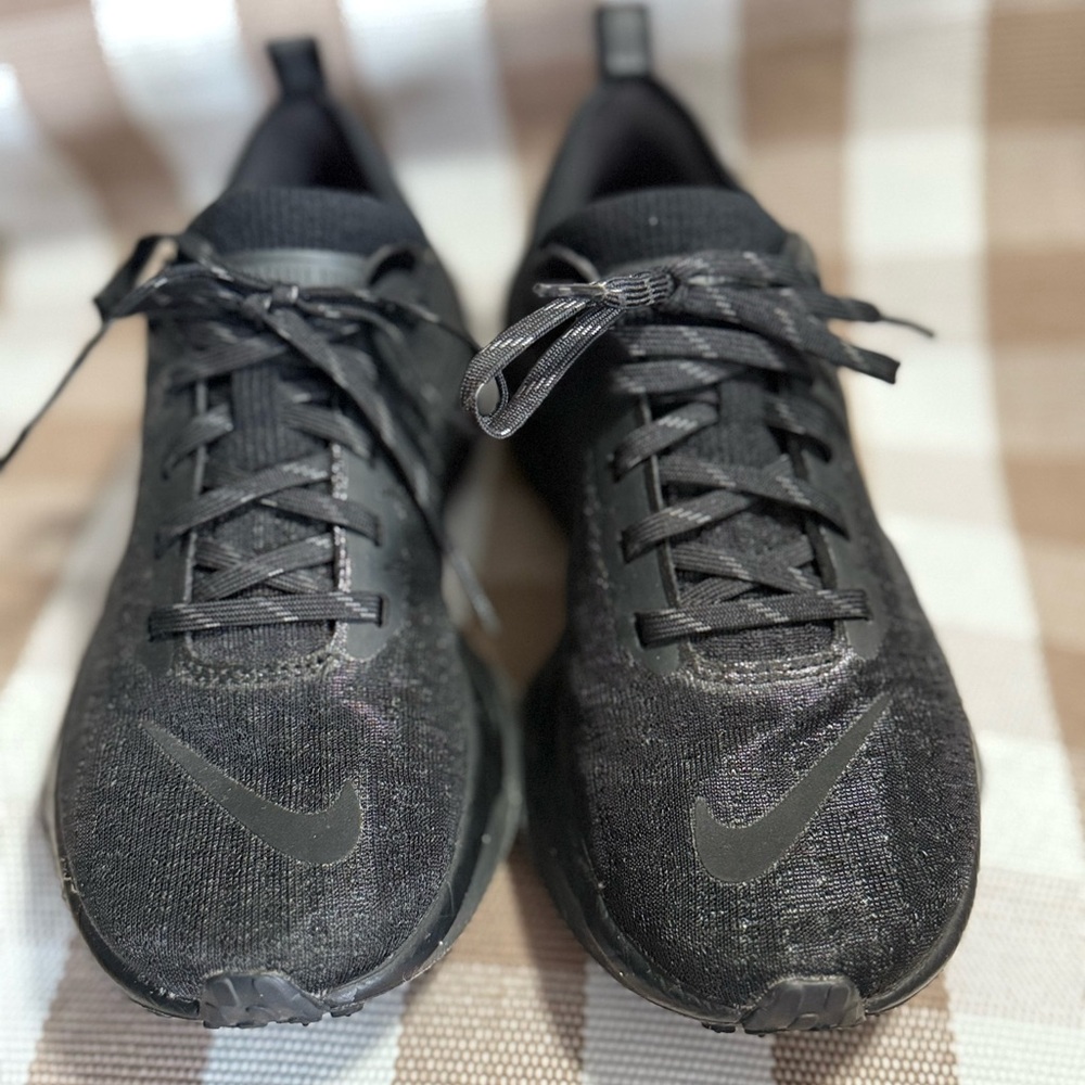 Nike Invincible 3 Black Women's Road Running Shoes size 7